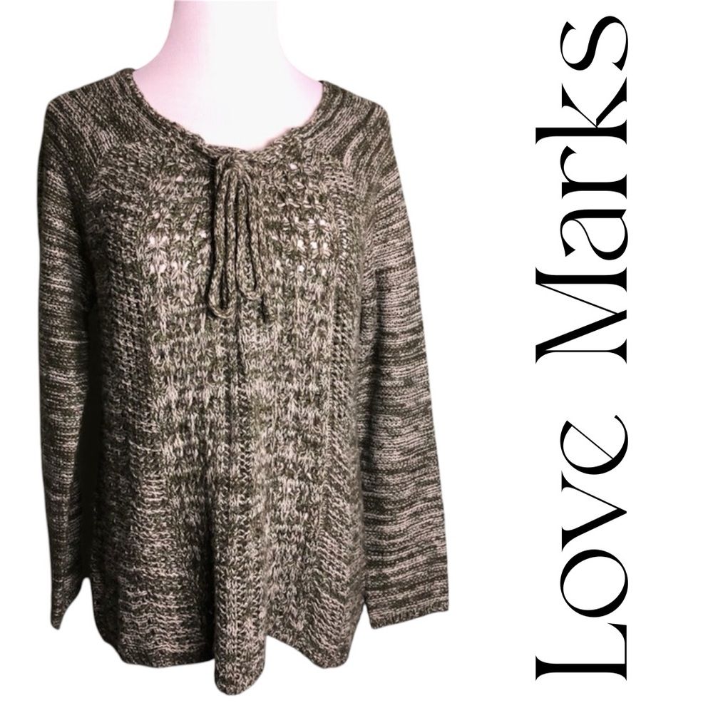 L Love Marks sweater. Green and soft.